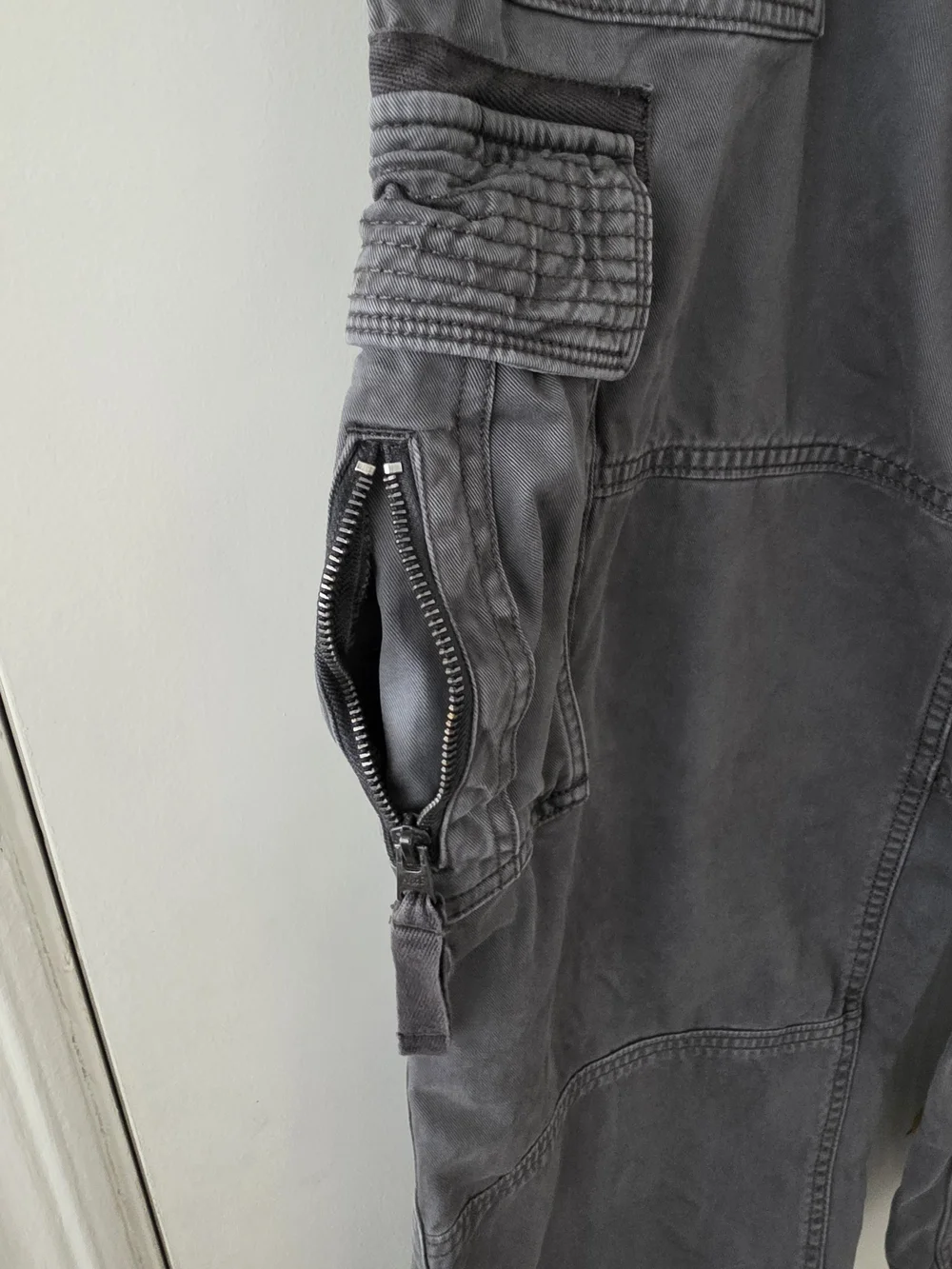 Abercrombie & Fitch Gray Men's Cargo Pants